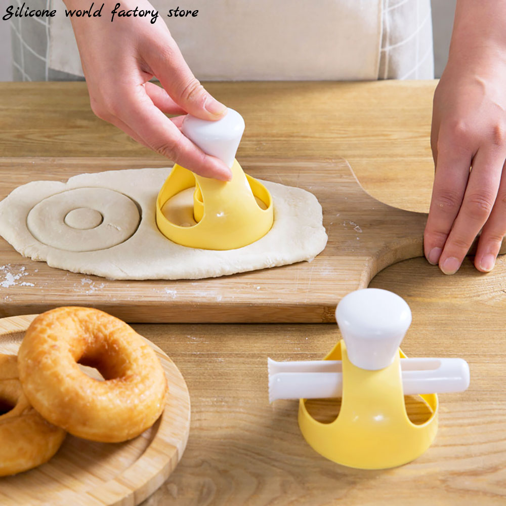 Donut Mold Silicone - Cetakan Kue Donat Silikon, Alat Pembuat